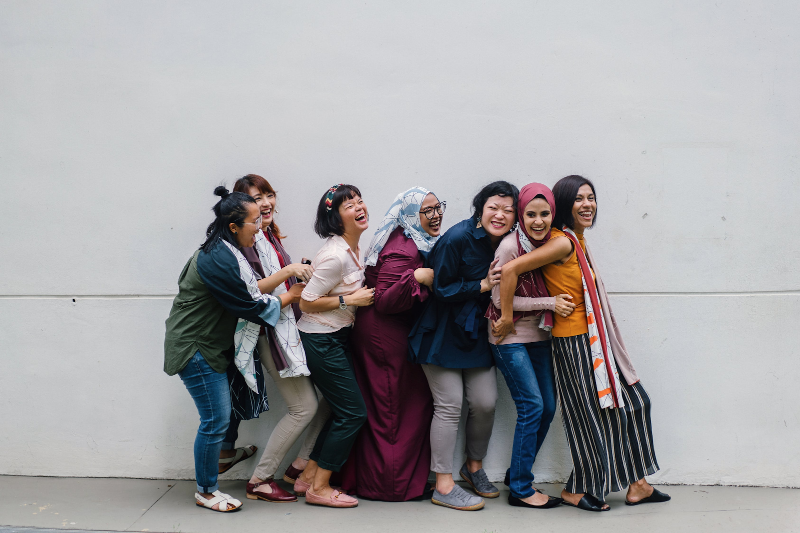 A Robust Funding Community: Connectors, Traders, Volunteers, Donors